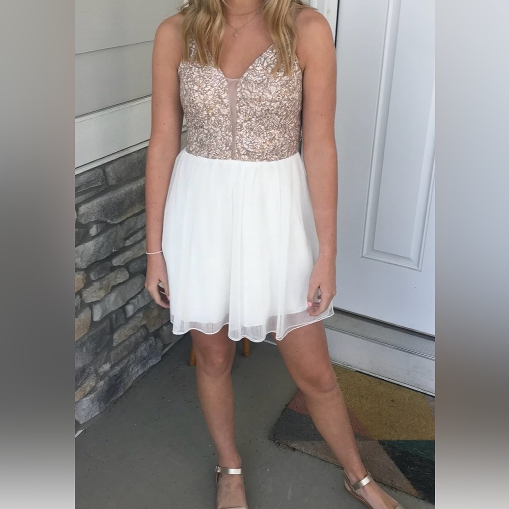 Gold sparkly dress!